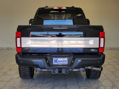 Used 2022 Ford F250 Platinum w/ FX4 Off-Road Package AWD/4WD image 6