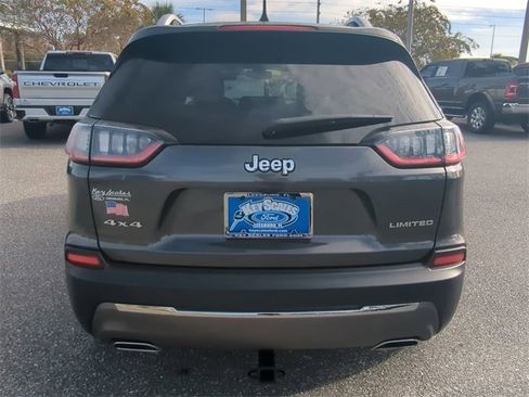 Used 2020 Jeep Cherokee Limited image 6