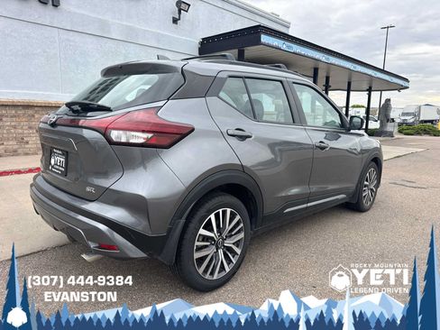 Used 2023 Nissan Kicks SR w/ Interior Electronics Package FWD image 3
