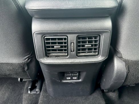 Used 2023 Toyota RAV4 XLE FWD image 12