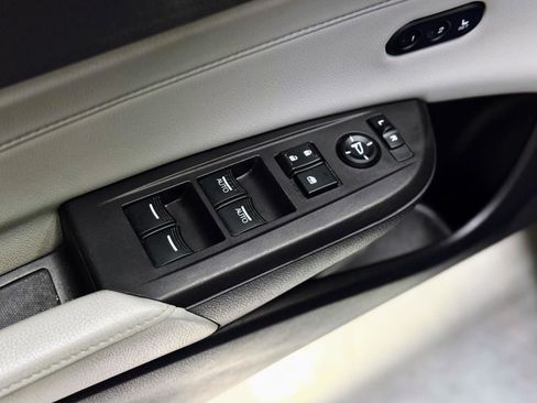 Used 2016 Acura ILX w/ Technology Plus Package image 13