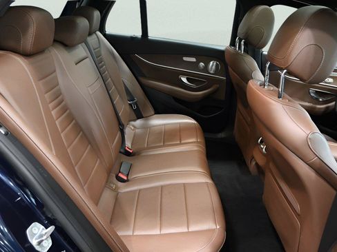 Used 2018 Mercedes-Benz E 400 4MATIC Wagon w/ Premium 1 Package image 19