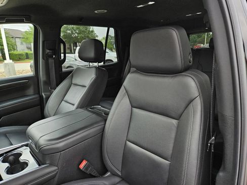 Used 2025 Chevrolet Tahoe Z71 AWD/4WD image 15