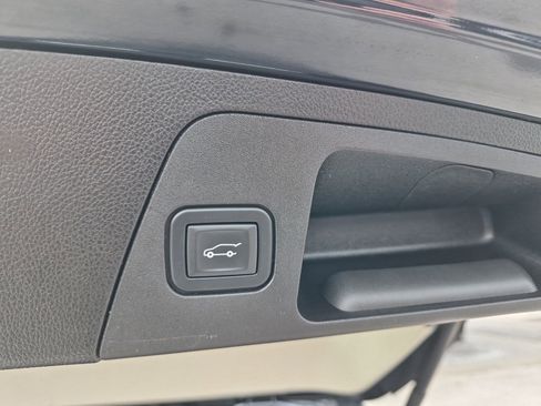 Used 2020 Buick Envision Essence w/ Experience Buick Package image 29