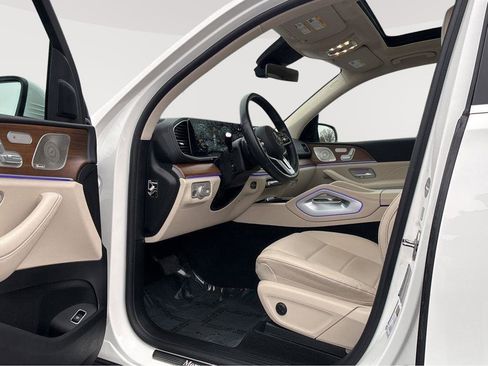 Used 2023 Mercedes-Benz GLE 350 4MATIC image 2