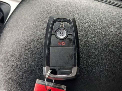 Used 2023 Ford Edge SEL AWD/4WD image 32