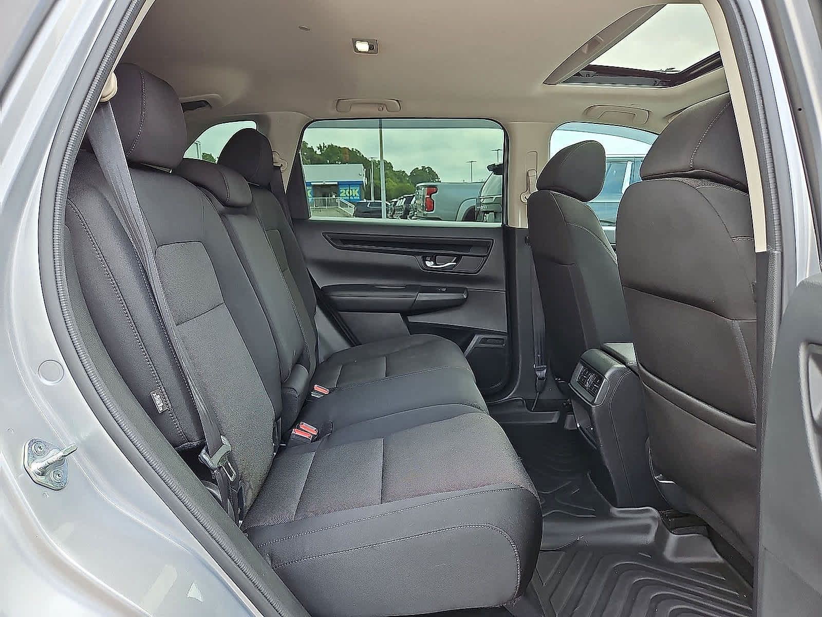 Used 2024 Honda CR-V EX image 31