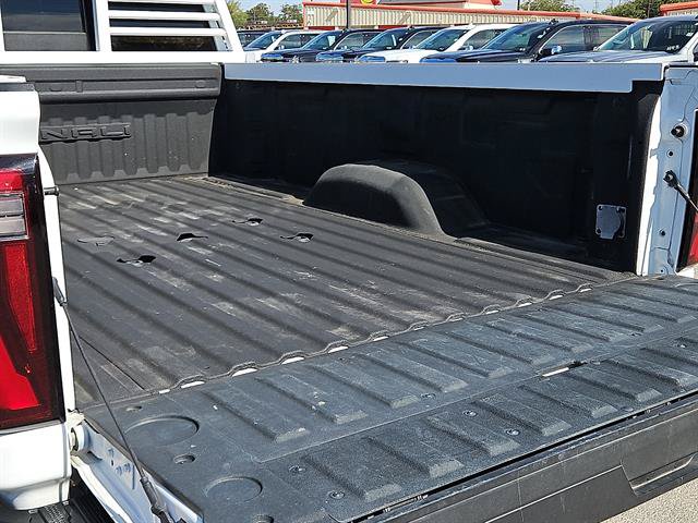 Used 2024 GMC Sierra 3500 Denali w/ Denali Reserve Package AWD/4WD image 9