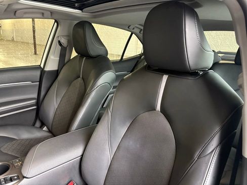 Used 2023 Toyota Camry XSE w/ Cold Weather Package image 19