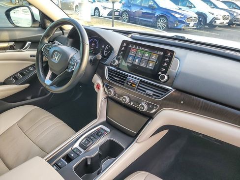 Used 2019 Honda Accord Touring image 22