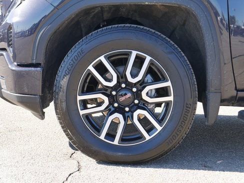 Used 2024 GMC Sierra 1500 Elevation image 10