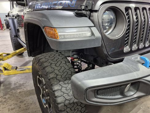 Used 2023 Jeep Wrangler Unlimited Rubicon 4xe image 24