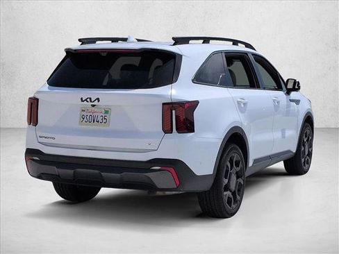Used 2025 Kia Sorento SX Prestige w/ Olive Brown Leather Package AWD/4WD image 5