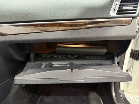 Used 2014 Mercedes-Benz E 550 Cabriolet image 60