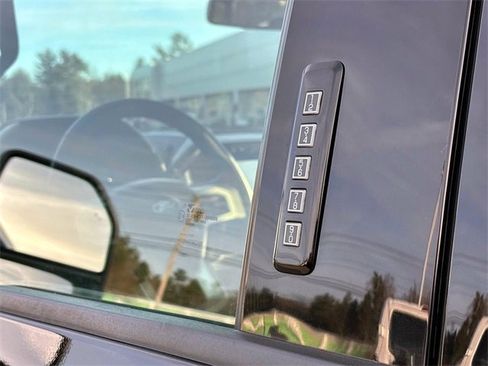 Used 2020 Ford F350 Lariat w/ Lariat Ultimate Package image 12