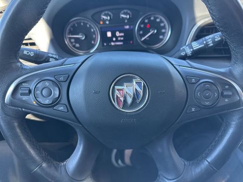 Used 2021 Buick Enclave Premium w/ Sun and Sites Package image 15