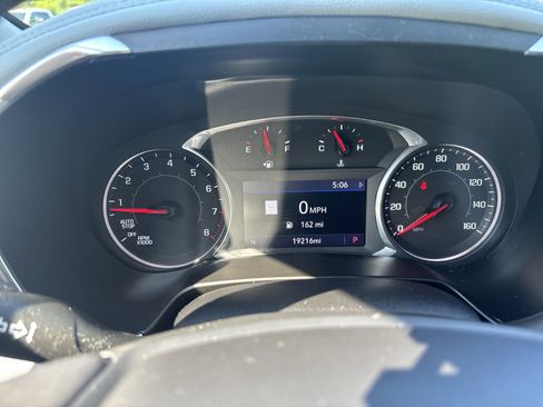 Used 2020 Chevrolet Blazer LT w/ Sound & Technology Package FWD image 15