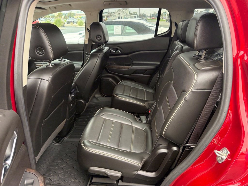 Used 2021 GMC Acadia Denali w/ Denali Ultimate Package AWD/4WD image 12