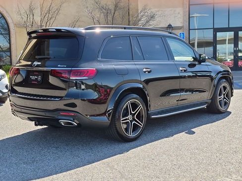 Used 2023 Mercedes-Benz GLS 580 4MATIC image 5