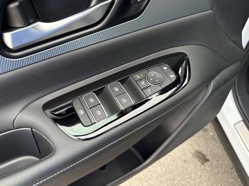 Used 2025 Nissan Murano Platinum AWD/4WD image 13