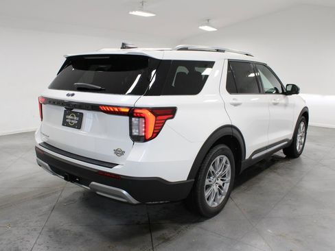 New 2026 Ford Explorer Platinum image 8