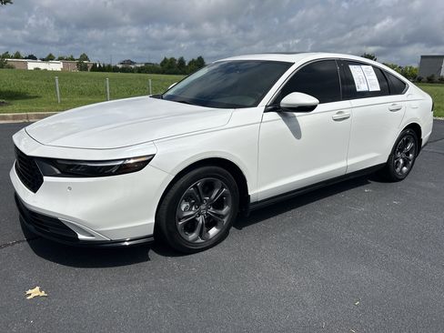 Certified 2025 Honda Accord EX-L image 5