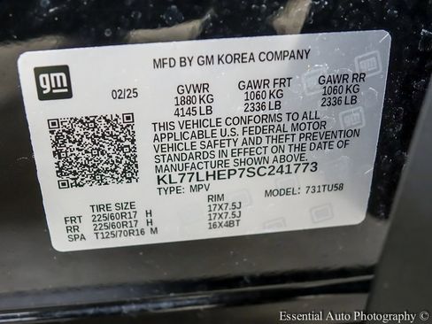 Certified 2025 Chevrolet Trax LT w/ LT Convenience Package image 25