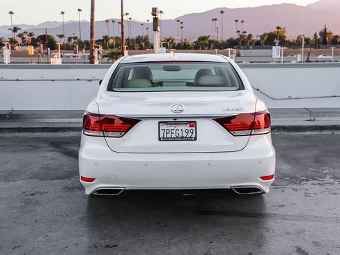 Used 2016 Lexus LS 460 w/ Comfort Package RWD image 8