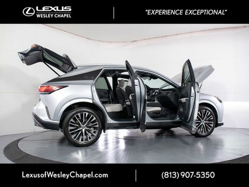 Used 2024 Lexus RX 350 Premium Plus w/ Convenience Package FWD image 18