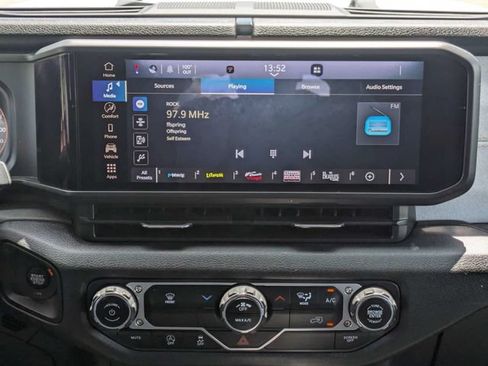 Used 2025 Jeep Wrangler Unlimited Sport AWD/4WD image 18