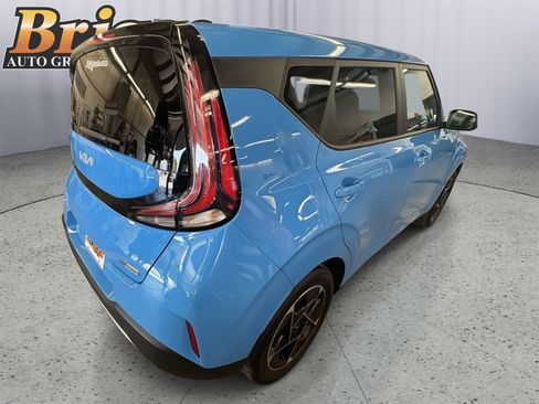 Used 2024 Kia Soul EX FWD image 5