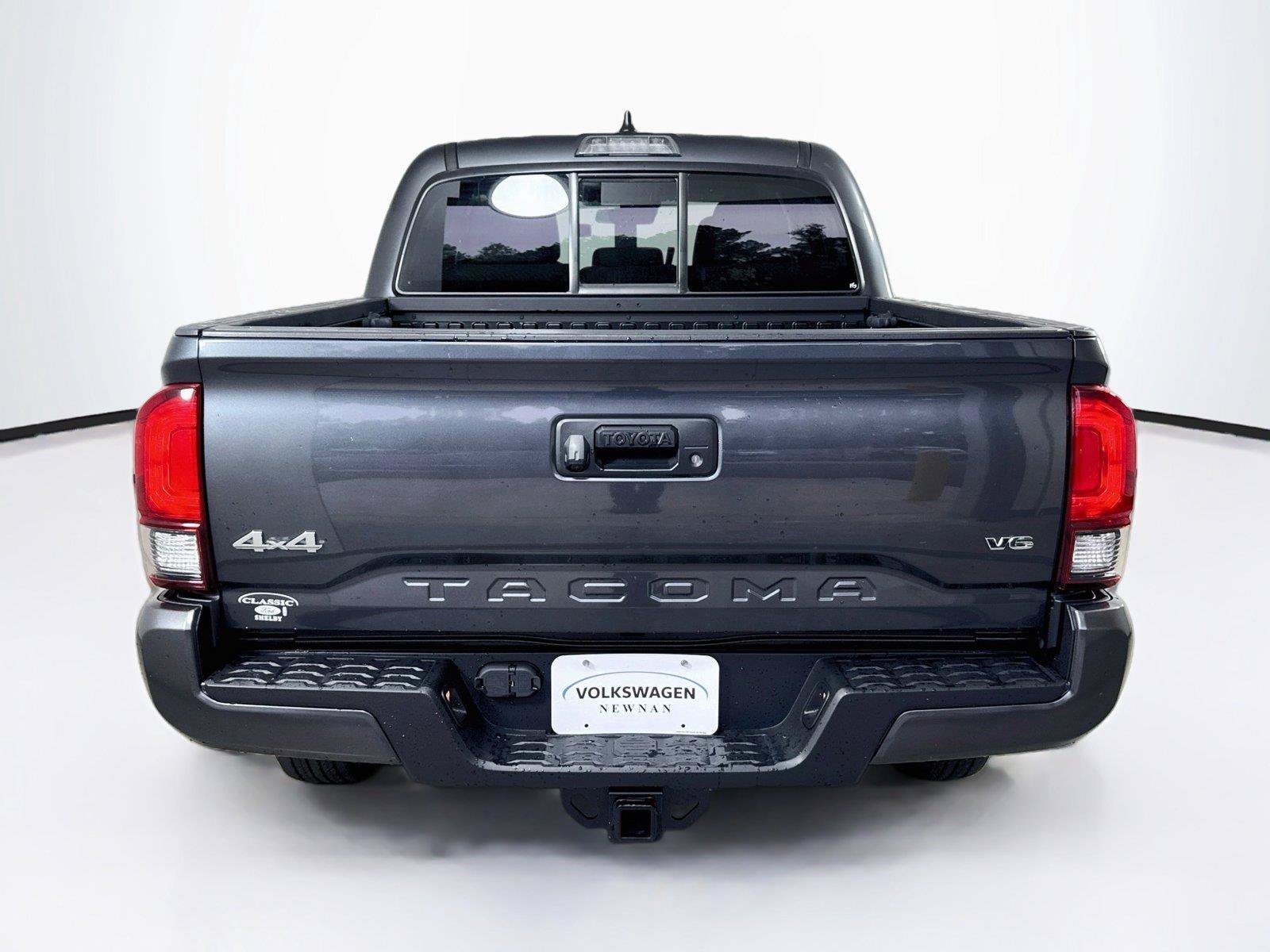 Used 2023 Toyota Tacoma SR AWD/4WD image 5