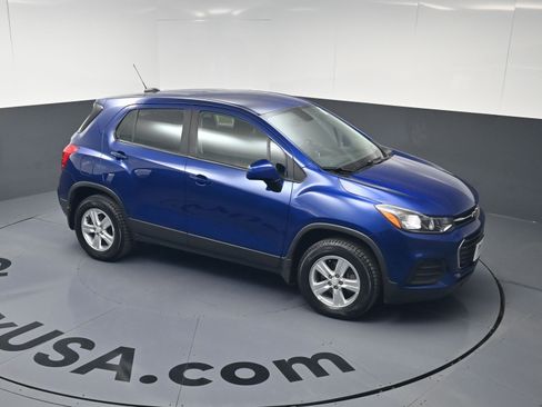 Used 2017 Chevrolet Trax LS w/ LPO, Protection Package image 31