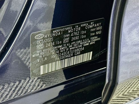 Used 2026 Genesis G70 2.5T RWD image 12