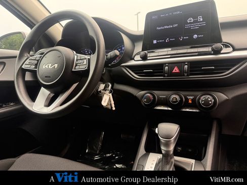 Used 2024 Kia Forte LXS w/ LXS Technology Package FWD image 30