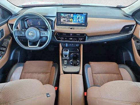 Used 2024 Nissan Rogue Platinum FWD image 19