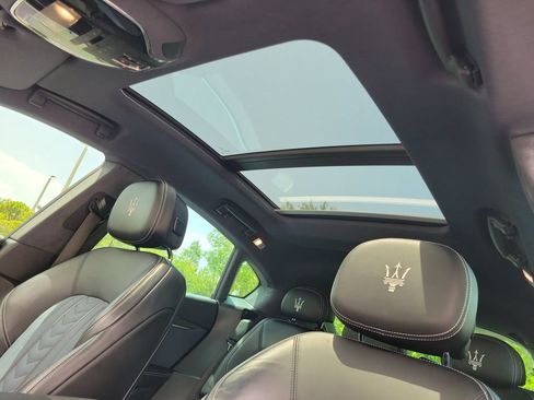 Used 2019 Maserati Levante S GranLusso AWD/4WD image 29
