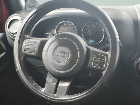 Used 2012 Jeep Wrangler Sport image 19