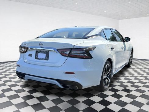 Used 2023 Nissan Maxima SV w/ Floor Mat Group FWD image 8