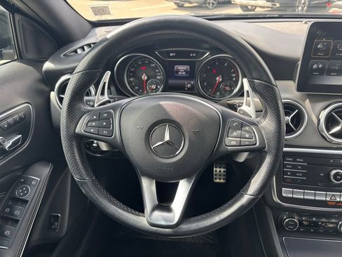 Used 2019 Mercedes-Benz GLA 250 4MATIC image 7