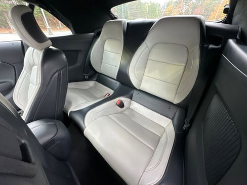 Used 2024 Ford Mustang Premium image 19
