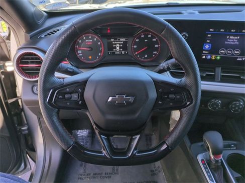 Used 2024 Chevrolet Trax RS w/ Driver Confidence Package image 13