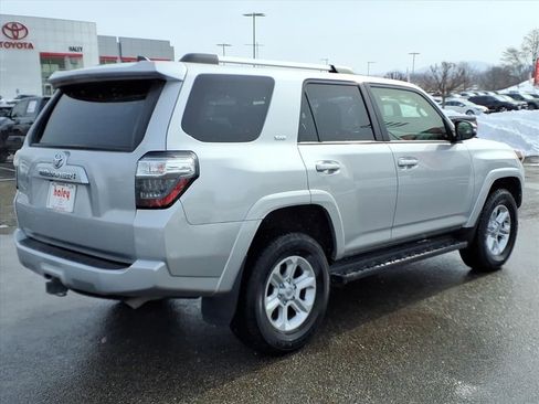 Used 2024 Toyota 4Runner SR5 Premium image 4