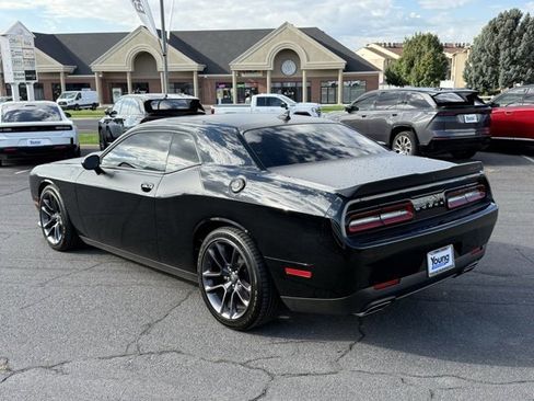 Used 2023 Dodge Challenger R/T w/ T/A Package image 8