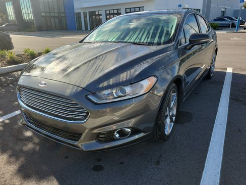 Used 2016 Ford Fusion Titanium FWD image 4