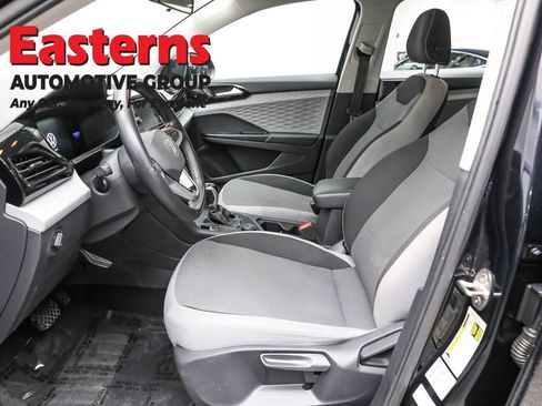 Used 2022 Volkswagen Taos S w/ IQ Drive S Package image 15