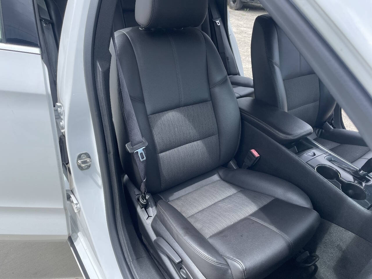 Used 2016 Chevrolet Impala LT w/ Convenience Package FWD image 44