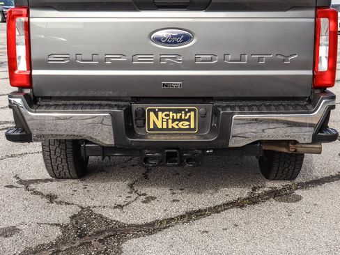 Used 2024 Ford F250 XLT AWD/4WD image 6