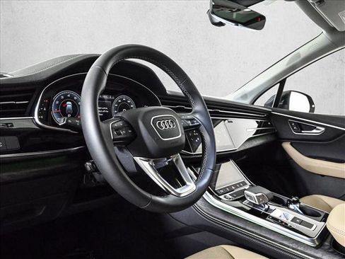 Certified 2025 Audi Q7 2.0T Premium Plus w/ Premium Plus Package AWD/4WD image 10