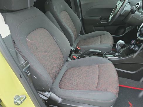 Certified 2017 Chevrolet Sonic LT w/ Convenience Package image 29